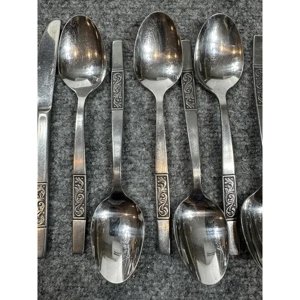 VINTAGE‎ AMEFA HOLLAND FLATWARE 12 PIECES 4-KNIVES 2-FORKS 5-SPOONS